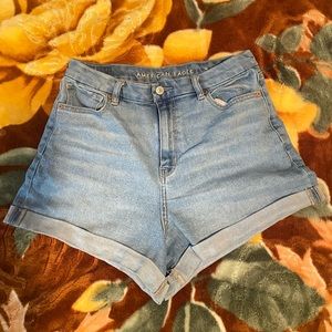 AE Curvy Mom Shorts